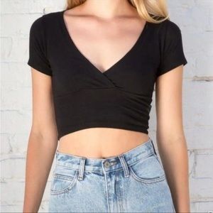 Brandy Melville Cropped black shirt